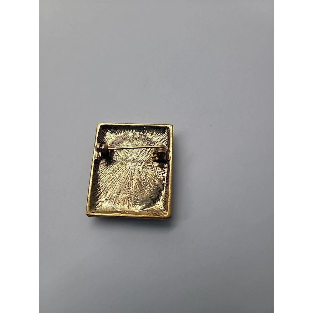 Vintage Cameo Brooch Gold Tone Filigree Frame Blue Rhinestone Classic Victorian - Picture 6 of 8